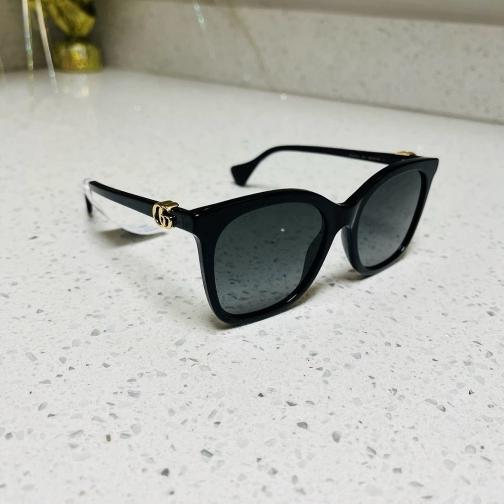 Gucci Sunglasses GG1071S 
Black/Gold